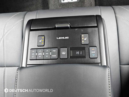 Lexus ES — photo 16