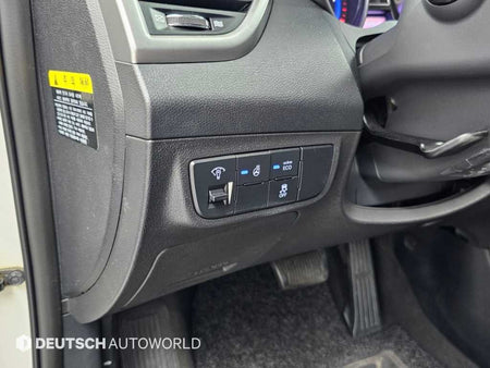 Hyundai Veloster — photo 16