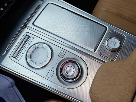 Genesis GV80 — photo 08