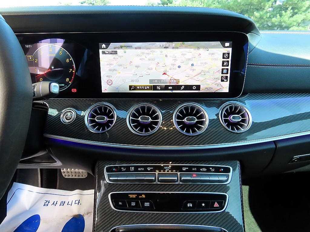 Mercedes-Benz CLS-Class — photo 13