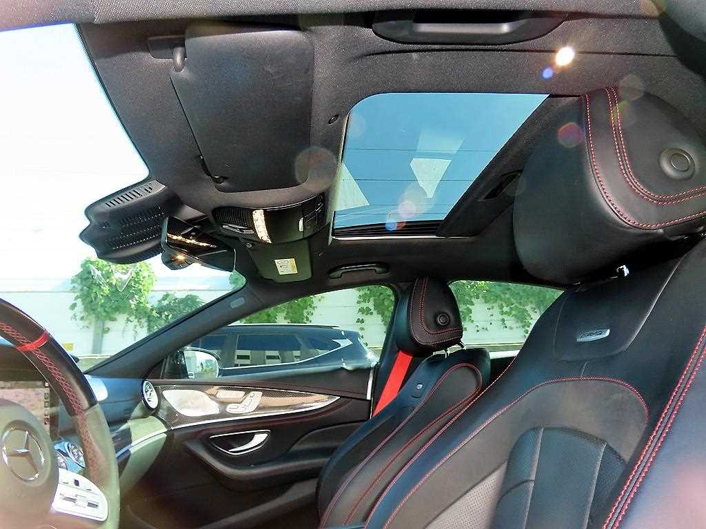 Mercedes-Benz CLS-Class — photo 17