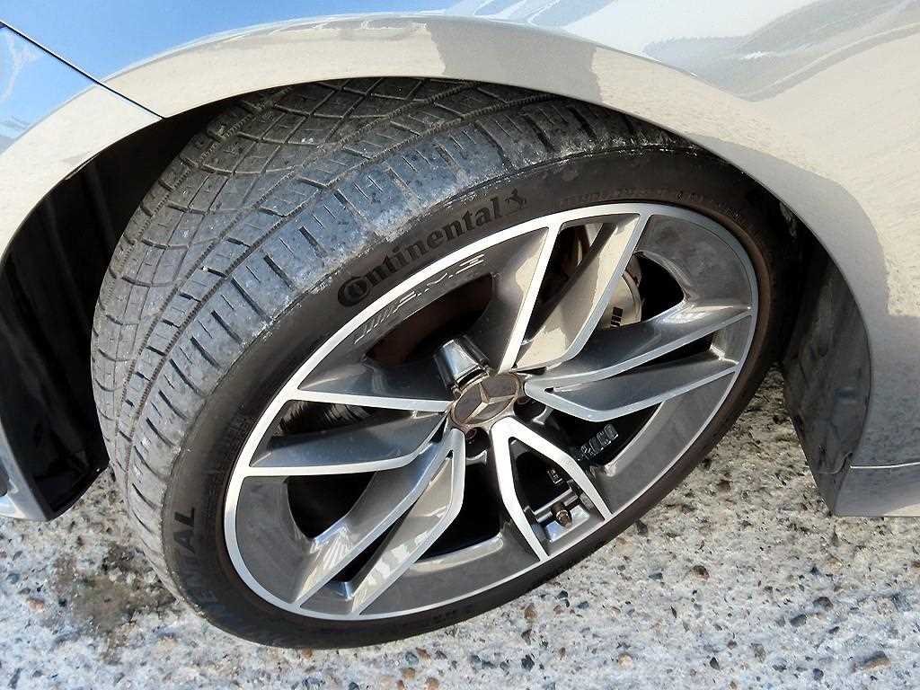 Mercedes-Benz CLS-Class — photo 20