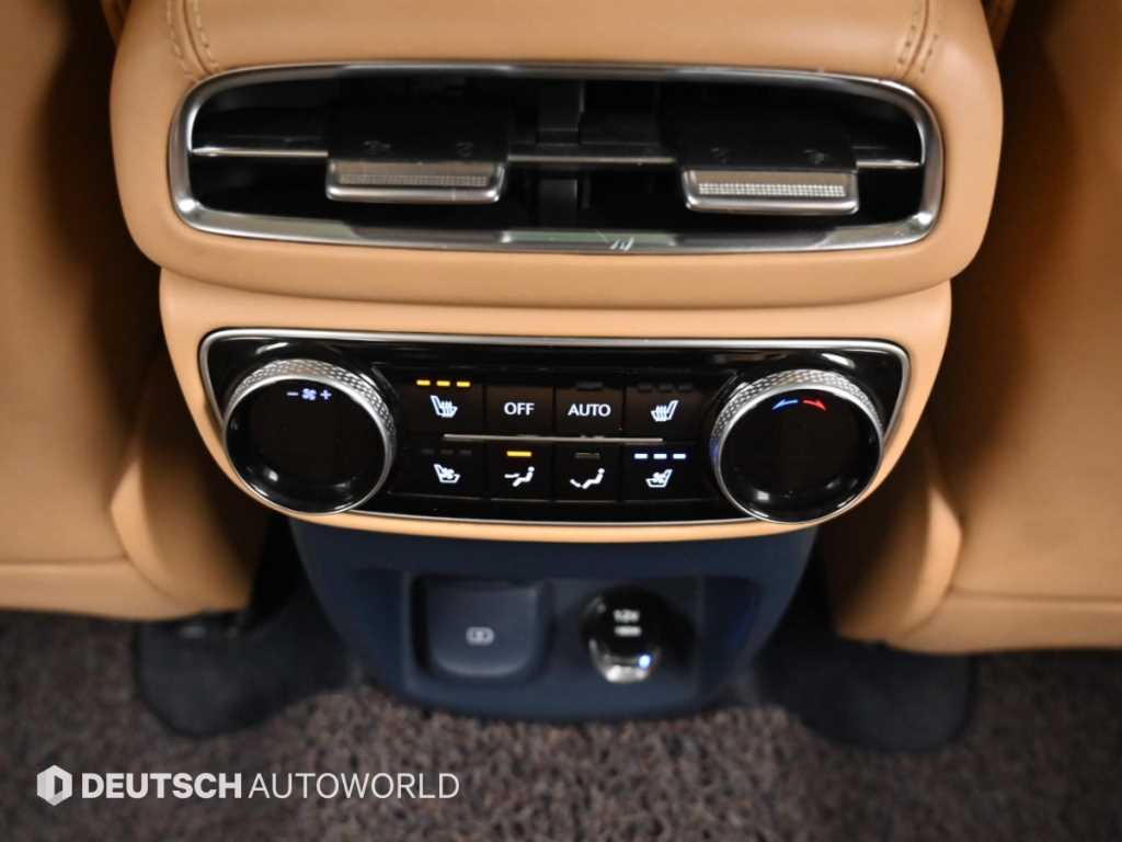 Genesis GV80 — photo 14