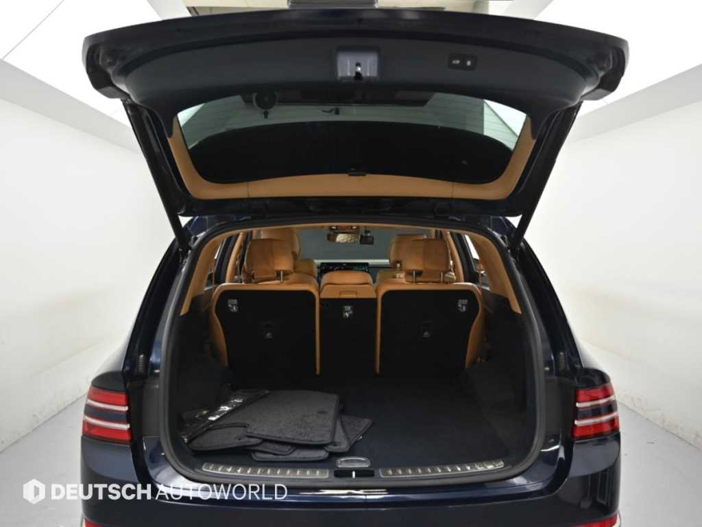 Genesis GV80 — photo 18