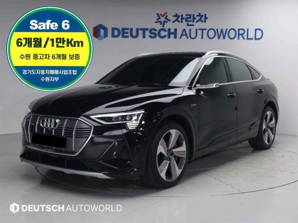 Audi e-tron — photo 01