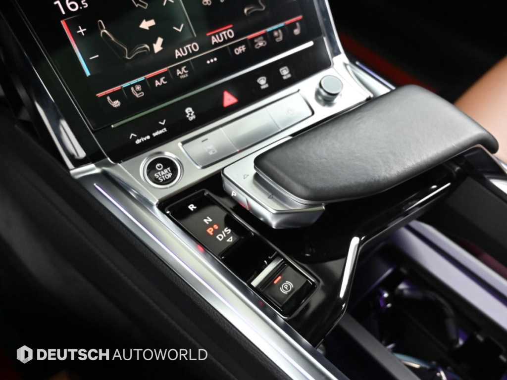 Audi e-tron — photo 09