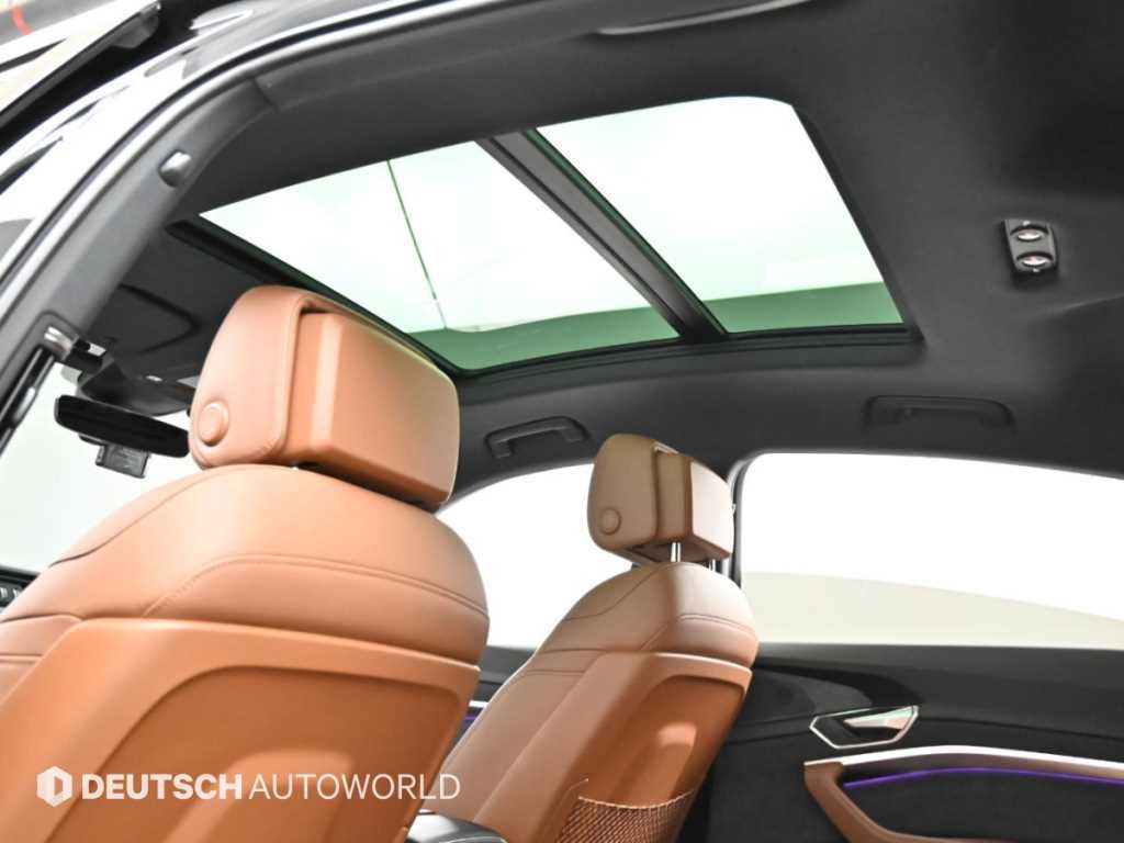 Audi e-tron — photo 18
