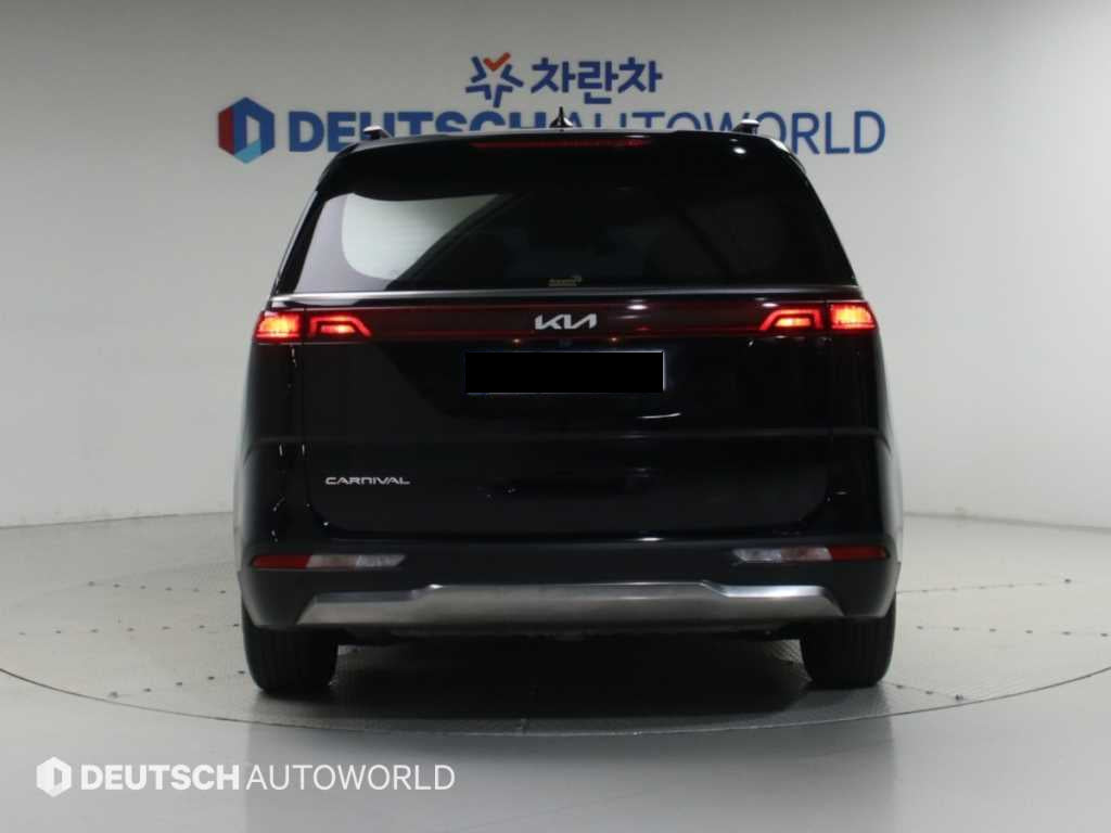 Kia Carnival — photo 04
