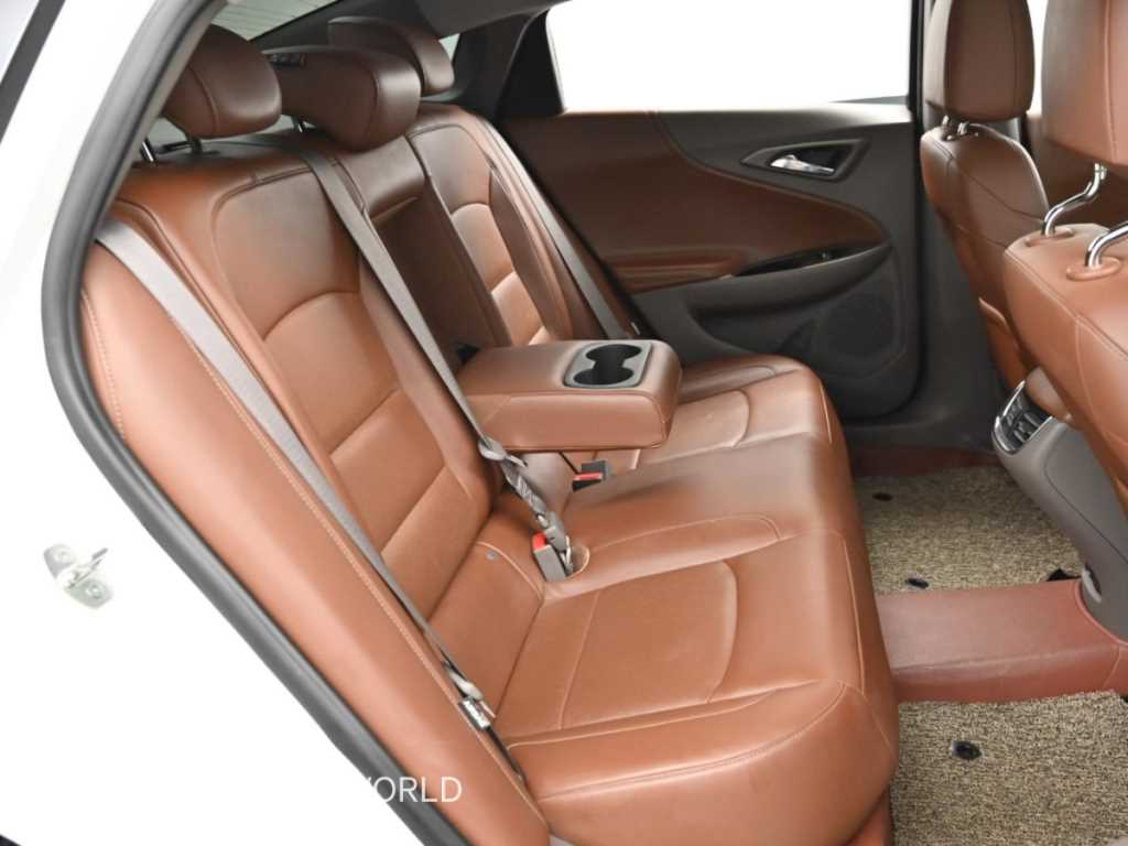 CHEVROLET Malibu — photo 12