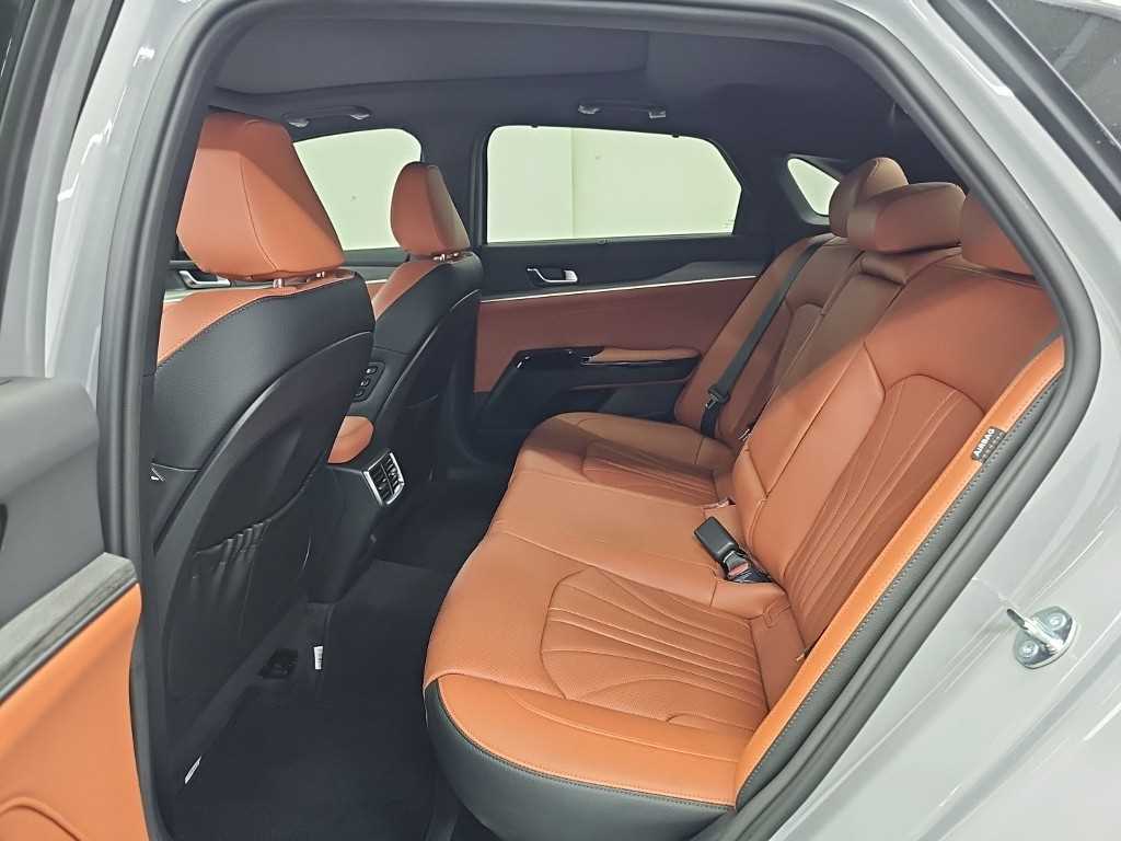 Kia K5 — photo 12