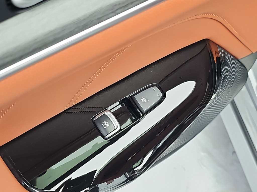 Kia K5 — photo 14