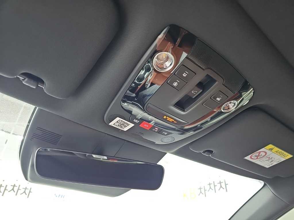 Kia K5 — photo 18