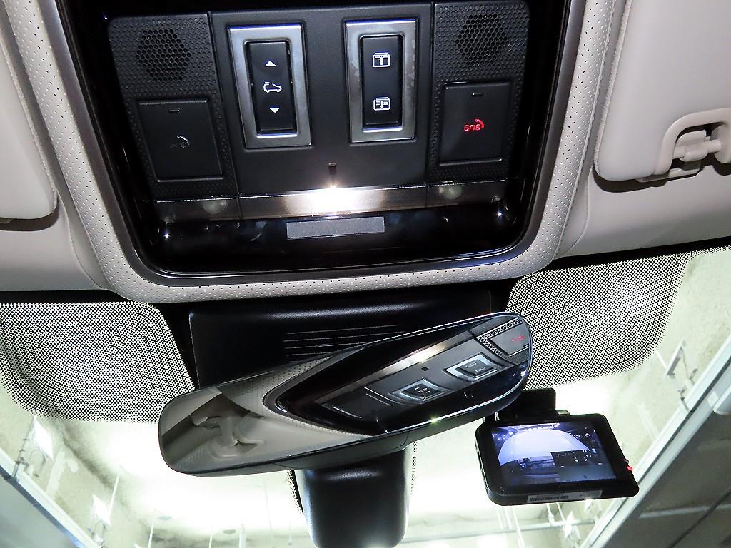 Land Rover Range Rover — photo 14