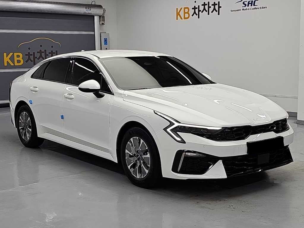 Kia K5 — photo 04