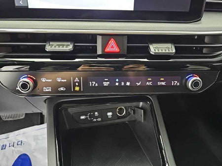 Kia K5 — photo 10