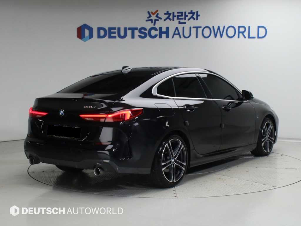 BMW 2-Series — photo 02