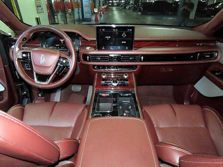 Lincoln Aviator — photo 09