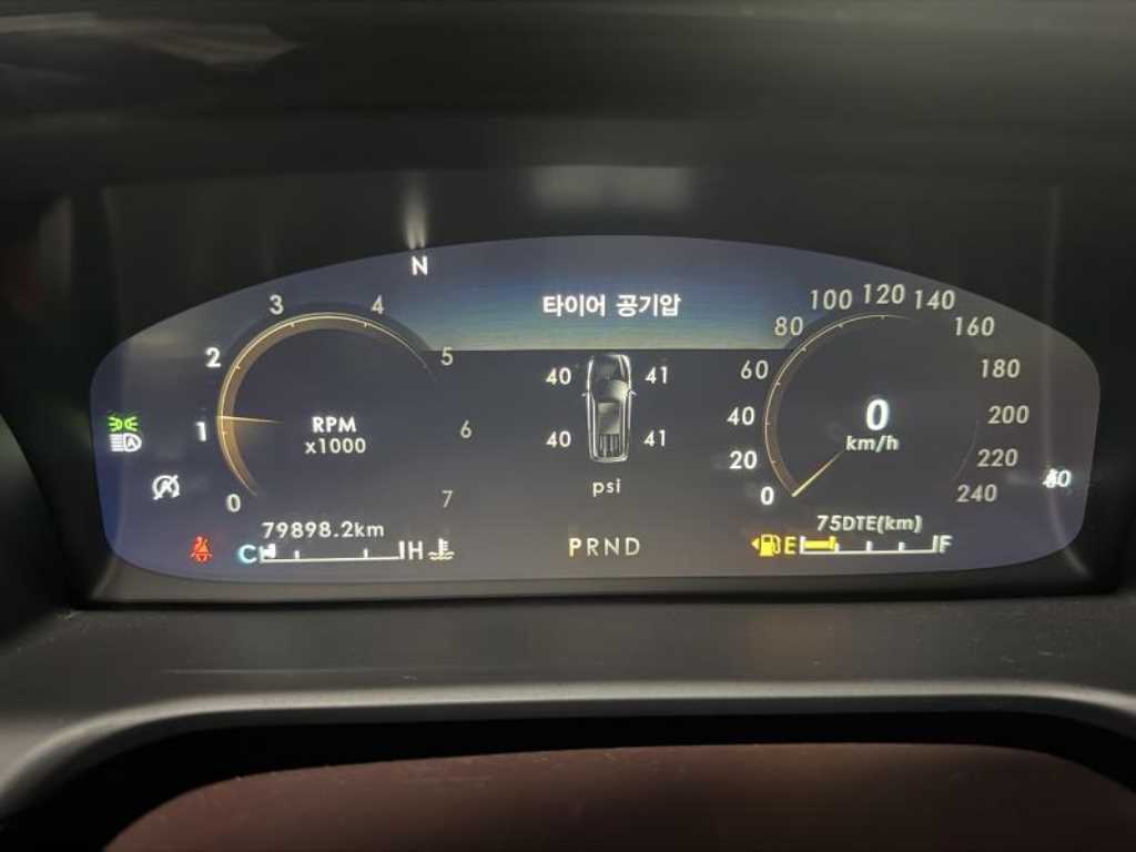 Lincoln Aviator — photo 10