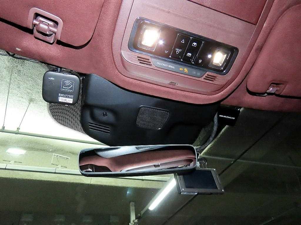 Lincoln Aviator — photo 13