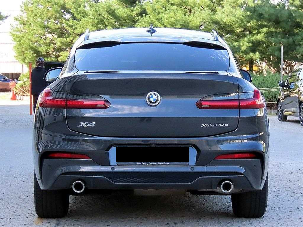 BMW X4 — photo 04