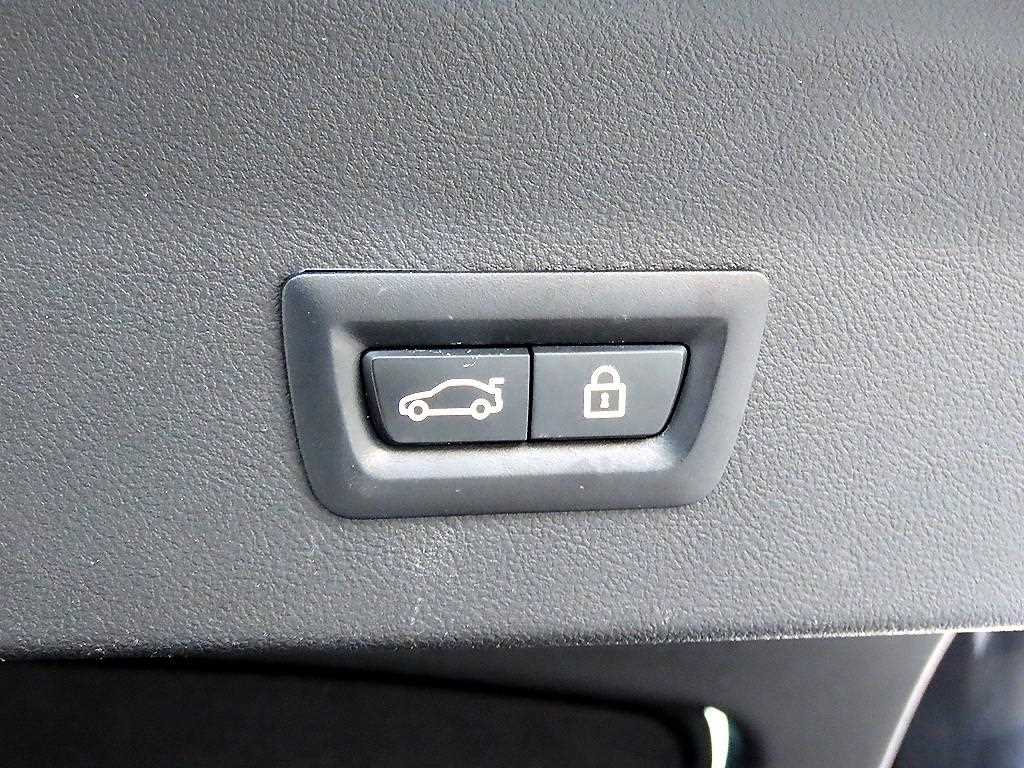 BMW X4 — photo 17