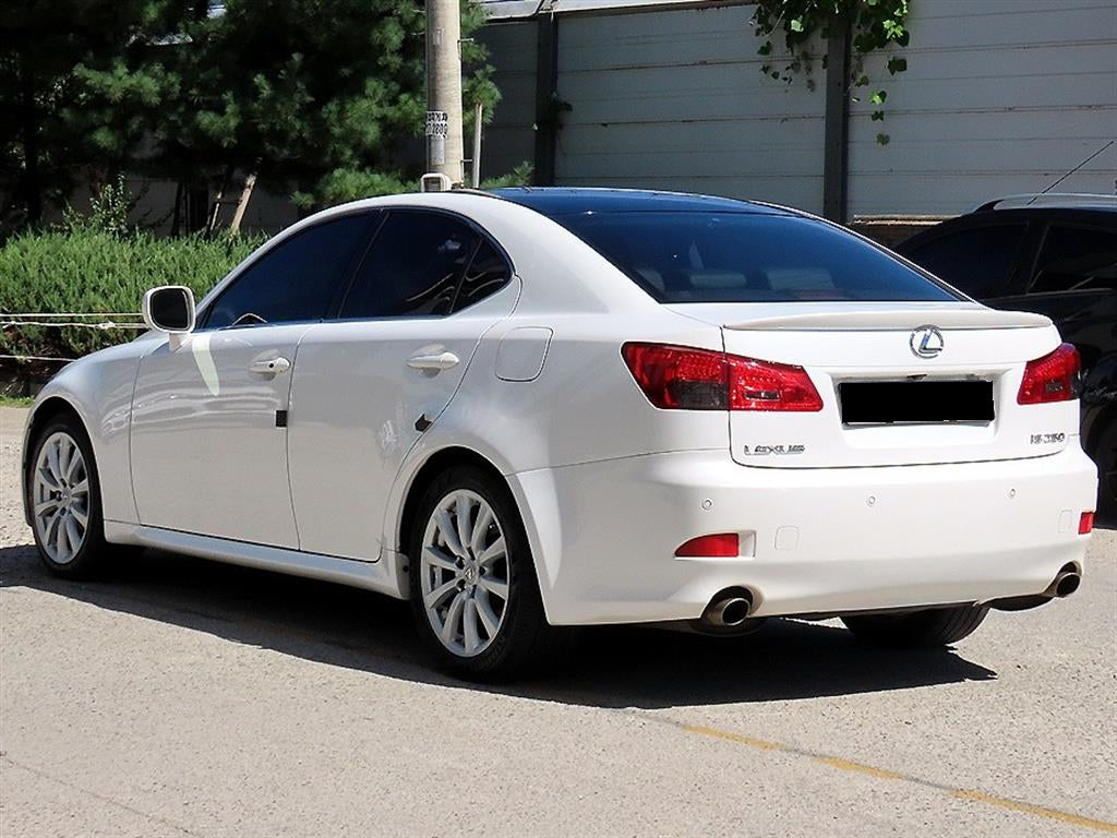 Lexus IS — photo 03