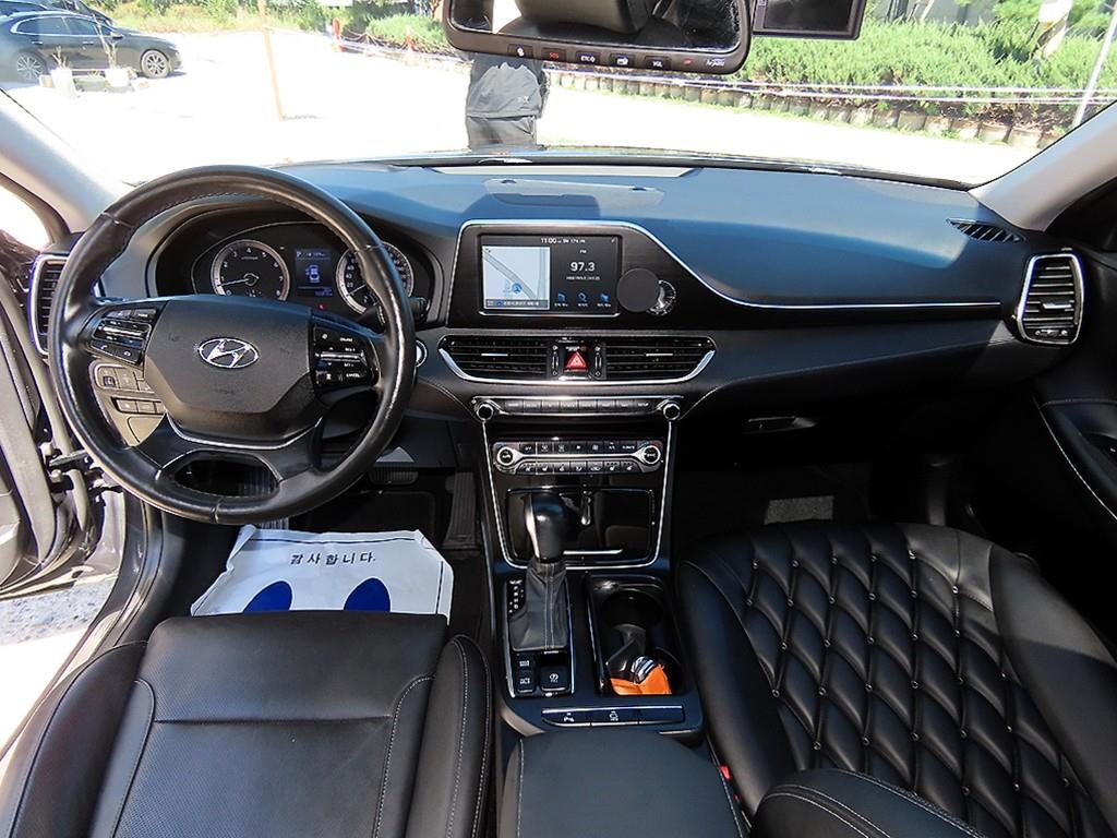 Hyundai Grandeur — photo 07