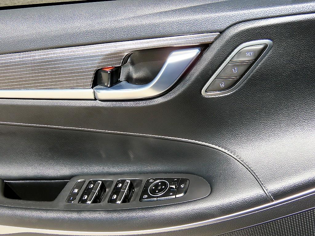 Hyundai Grandeur — photo 12