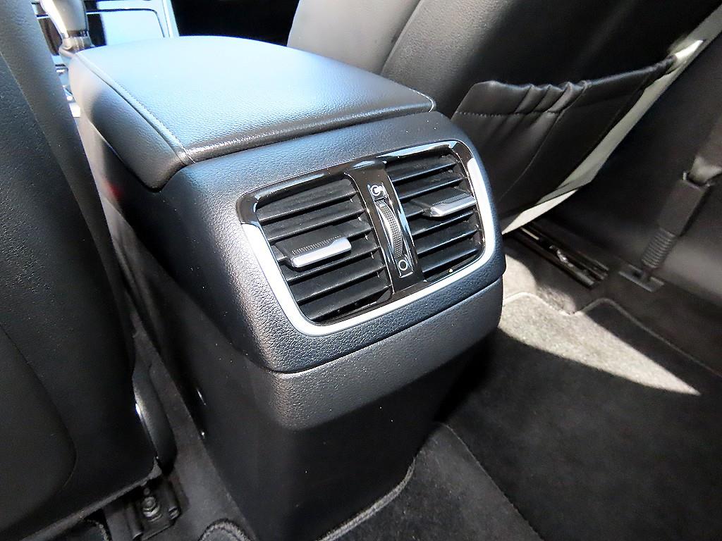 Hyundai Grandeur — photo 17