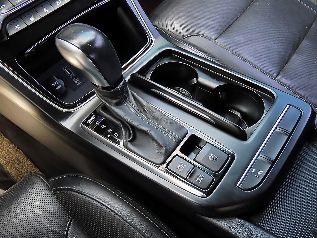 Hyundai Grandeur — photo 10