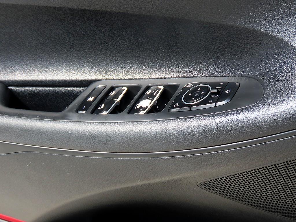 Hyundai Grandeur — photo 11