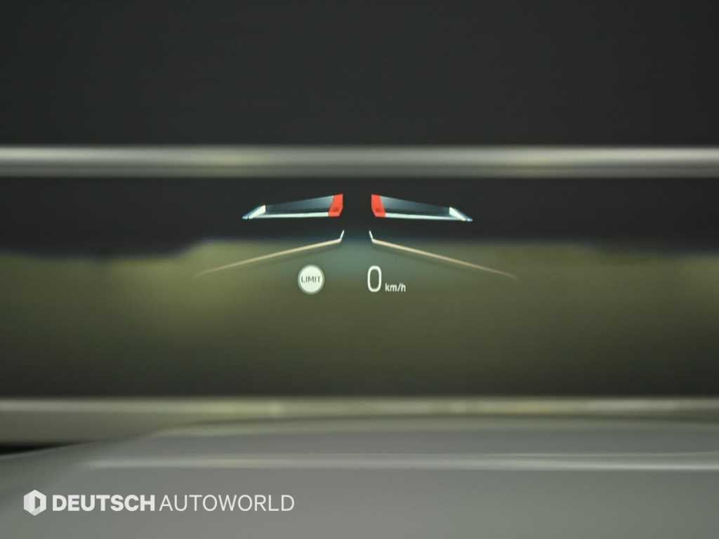 BMW 5-Series — photo 17