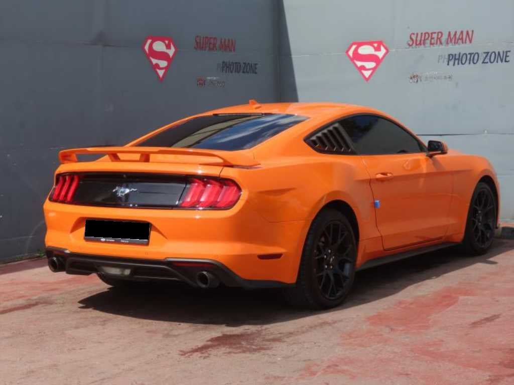 Ford Mustang — photo 03