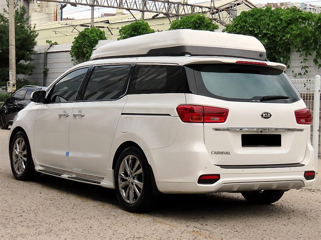 Kia Carnival — photo 03