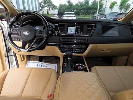 Kia Carnival — photo 08