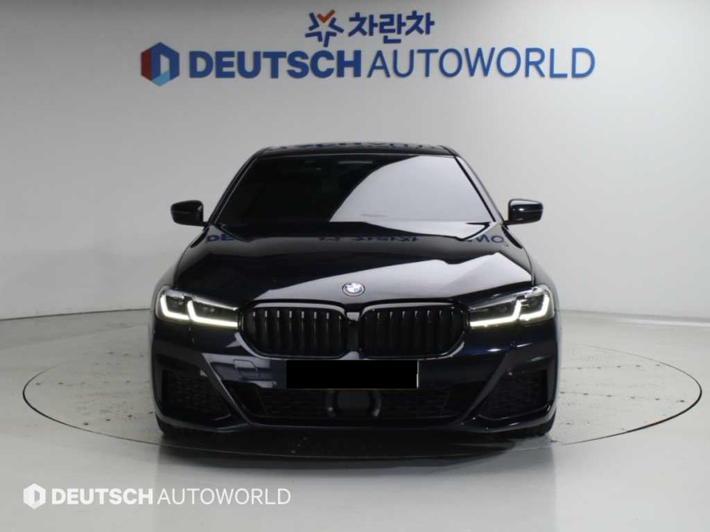 BMW 5-Series — photo 03