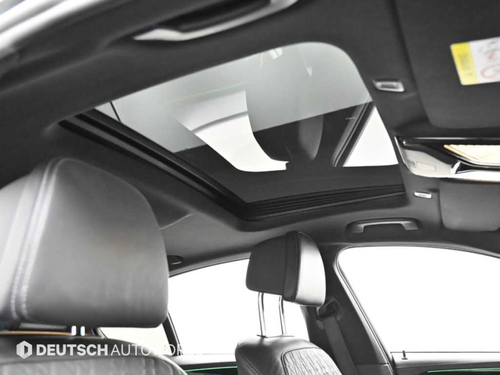 BMW 5-Series — photo 18