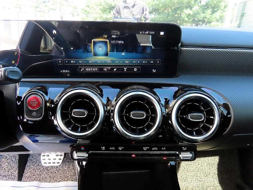 Mercedes-Benz A-Class — photo 13