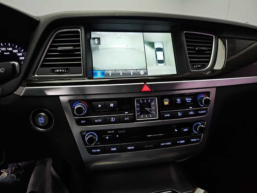 Genesis G80 — photo 10