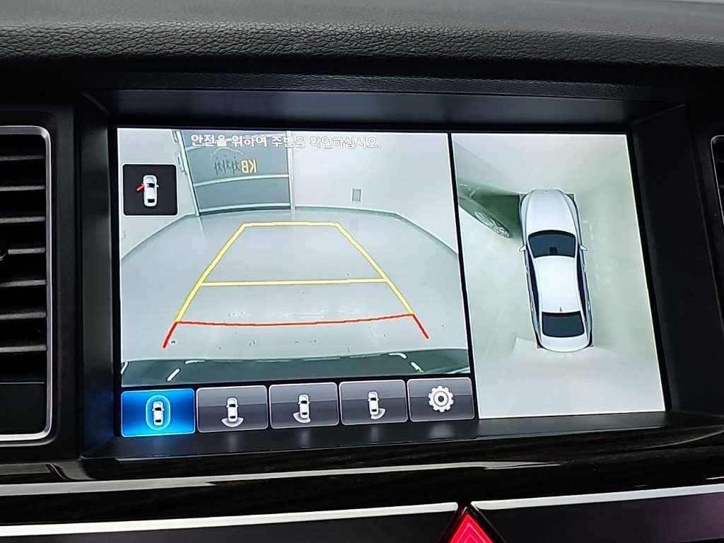 Genesis G80 — photo 15