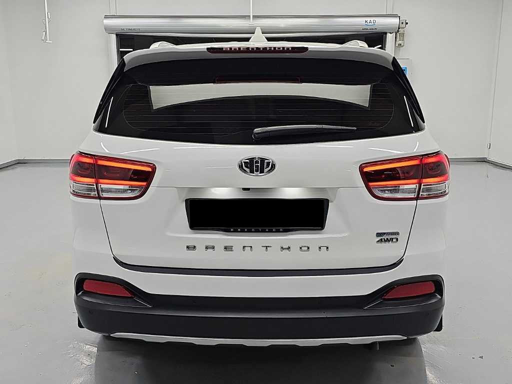 Kia Sorento — photo 03