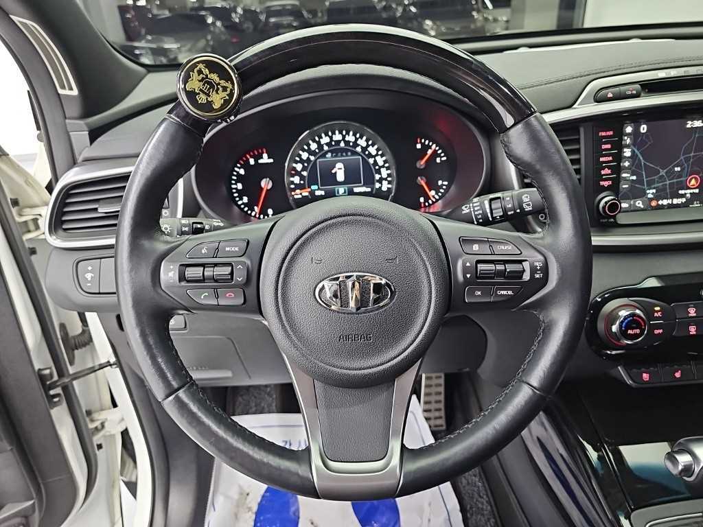 Kia Sorento — photo 09