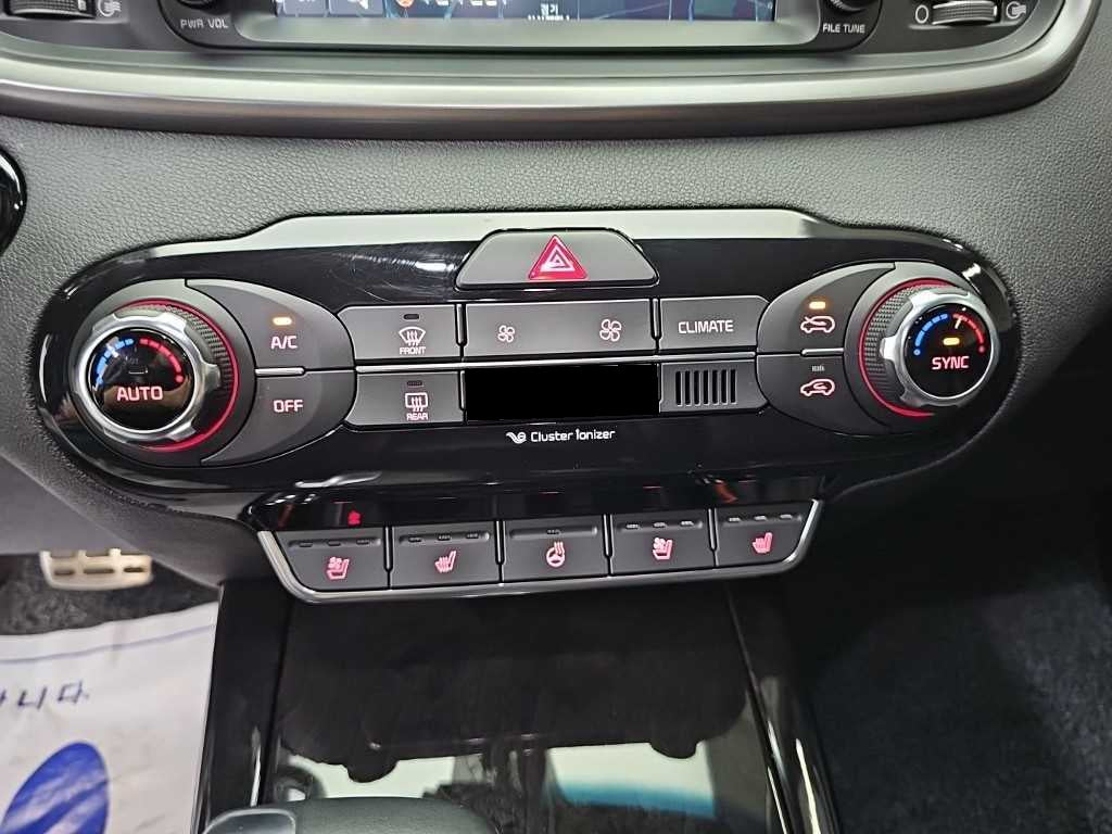 Kia Sorento — photo 10