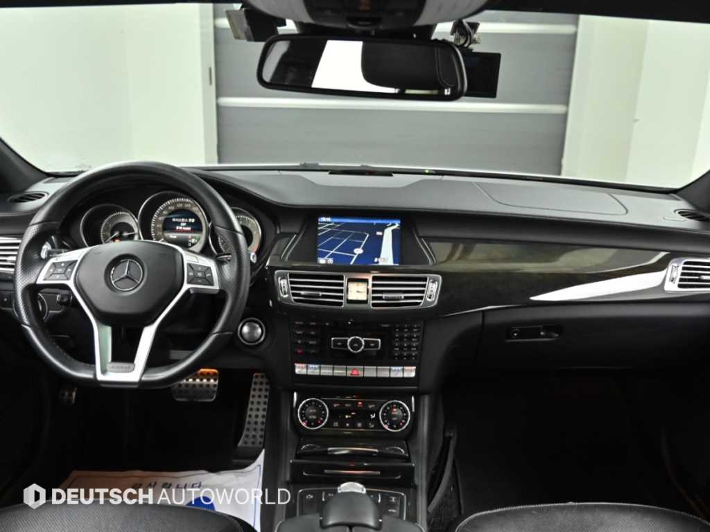 Mercedes-Benz CLS-Class — photo 07