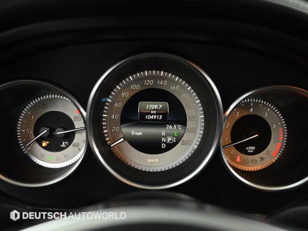 Mercedes-Benz CLS-Class — photo 08