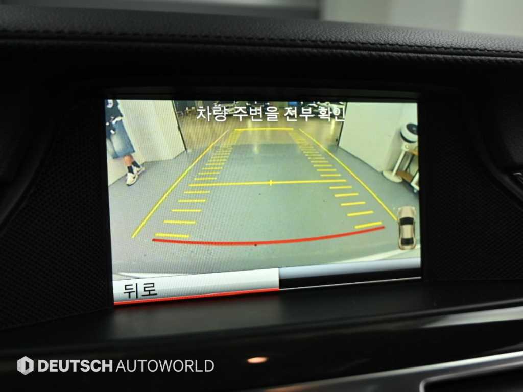 Mercedes-Benz CLS-Class — photo 15