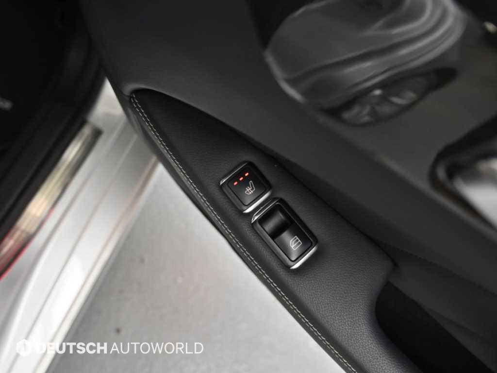 Mercedes-Benz CLS-Class — photo 16