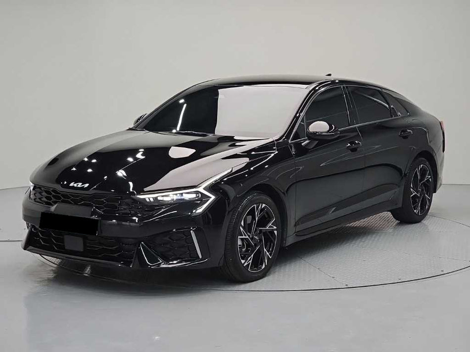 Kia K5 — photo 01