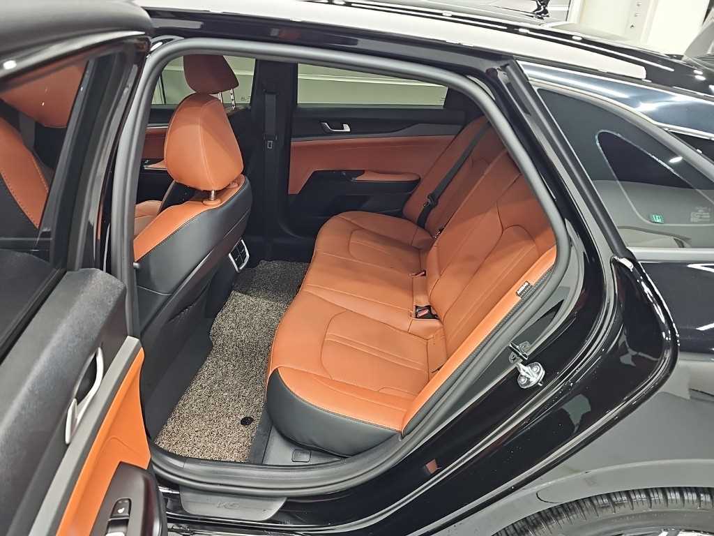 Kia K5 — photo 12