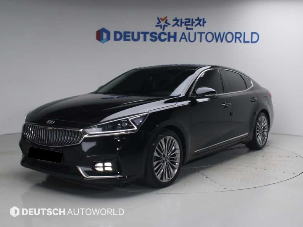 Kia K7 — photo 01